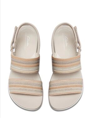Clarks Women’s Beige and Tan Striped Cloudsteppers platform Slingback Sandals